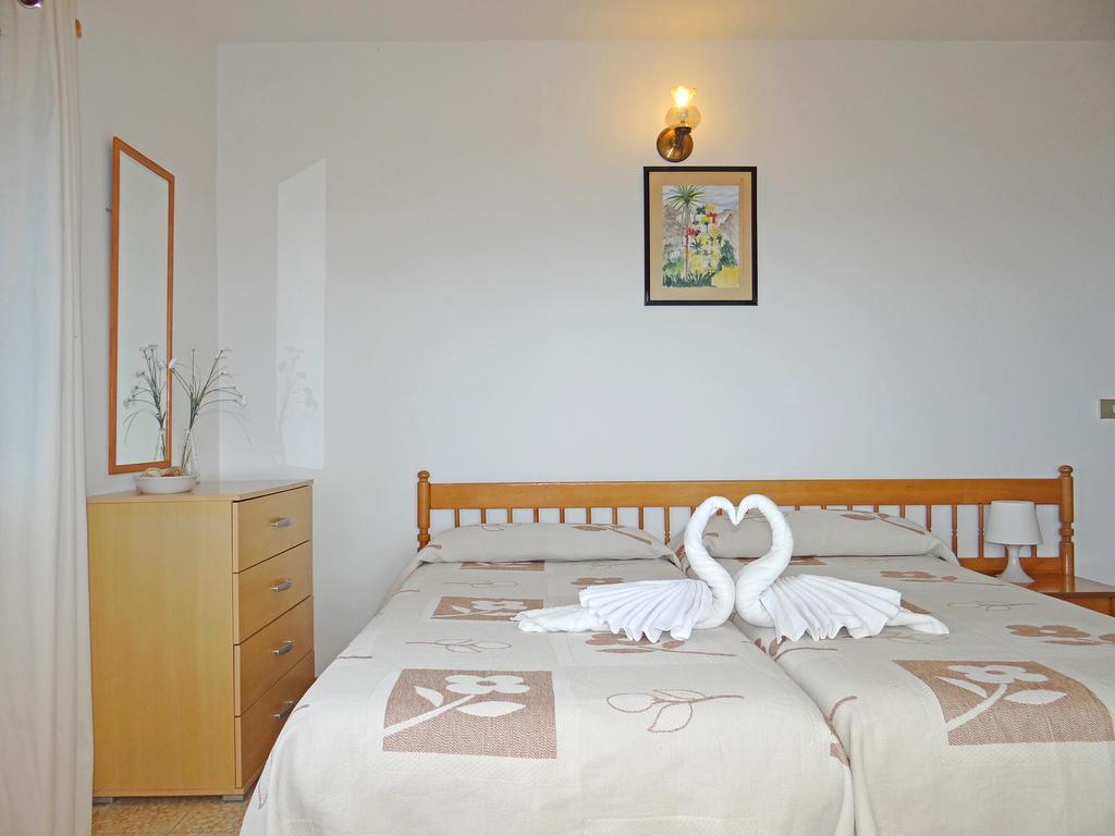 Apartamentos Dominguez Calera Εξωτερικό φωτογραφία
